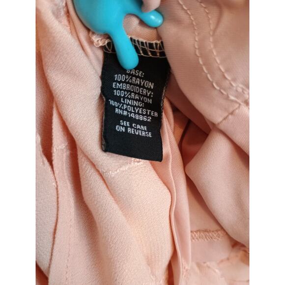 Torrid Skirt Womens 0 Pink Embroidered Pull on Short Gauze Skater Skirt Romantic - Picture 5 of 6